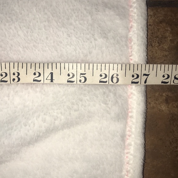 NIP Granddaughter Throw From Grandma - Picture 7 of 7